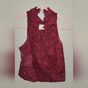 Burgundy crop top - Used